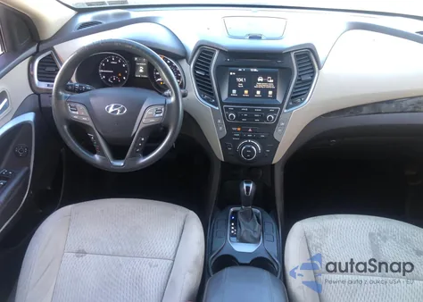 2017 Hyundai Santa Fe Sport z USA, uszkodzony, nr VIN 5NMZUDLB0HH023306